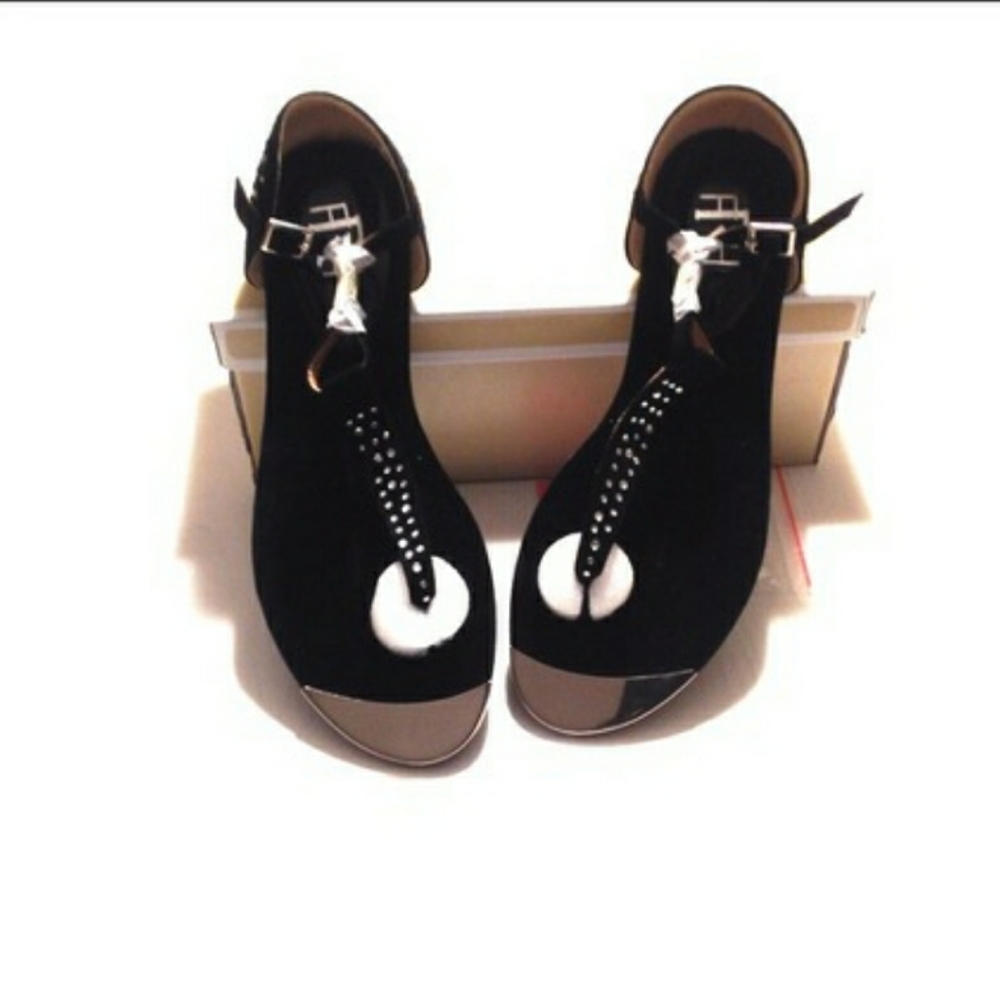 Sandal